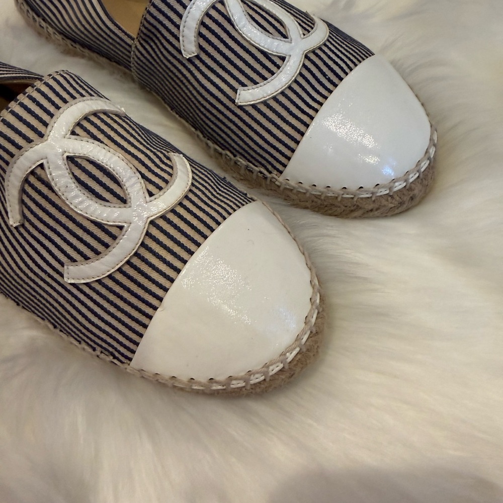 CHANEL Striped Espadrilles size 38 - Picture 3 of 7